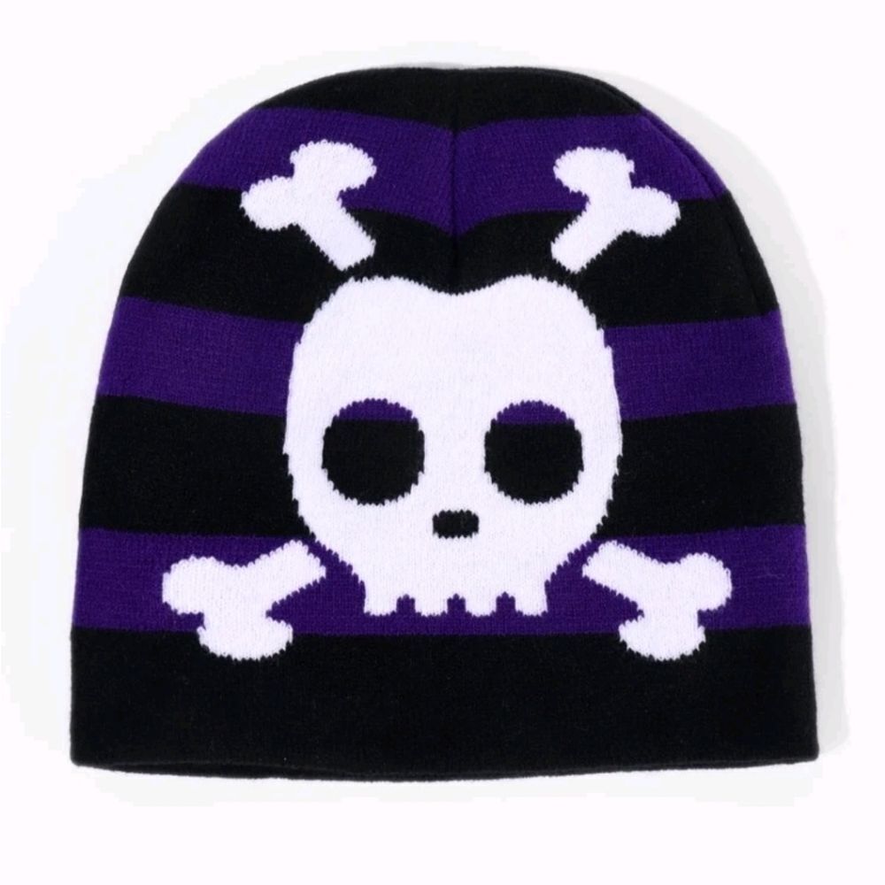 Skull and Crossbones Beanie